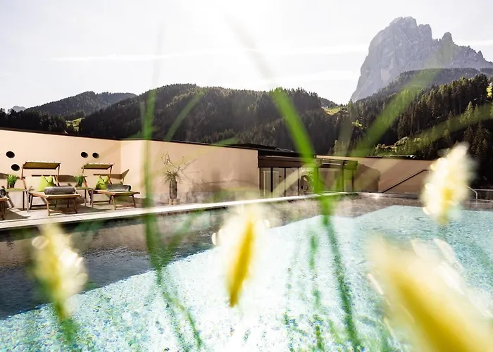 Hotel Touring Dolomites