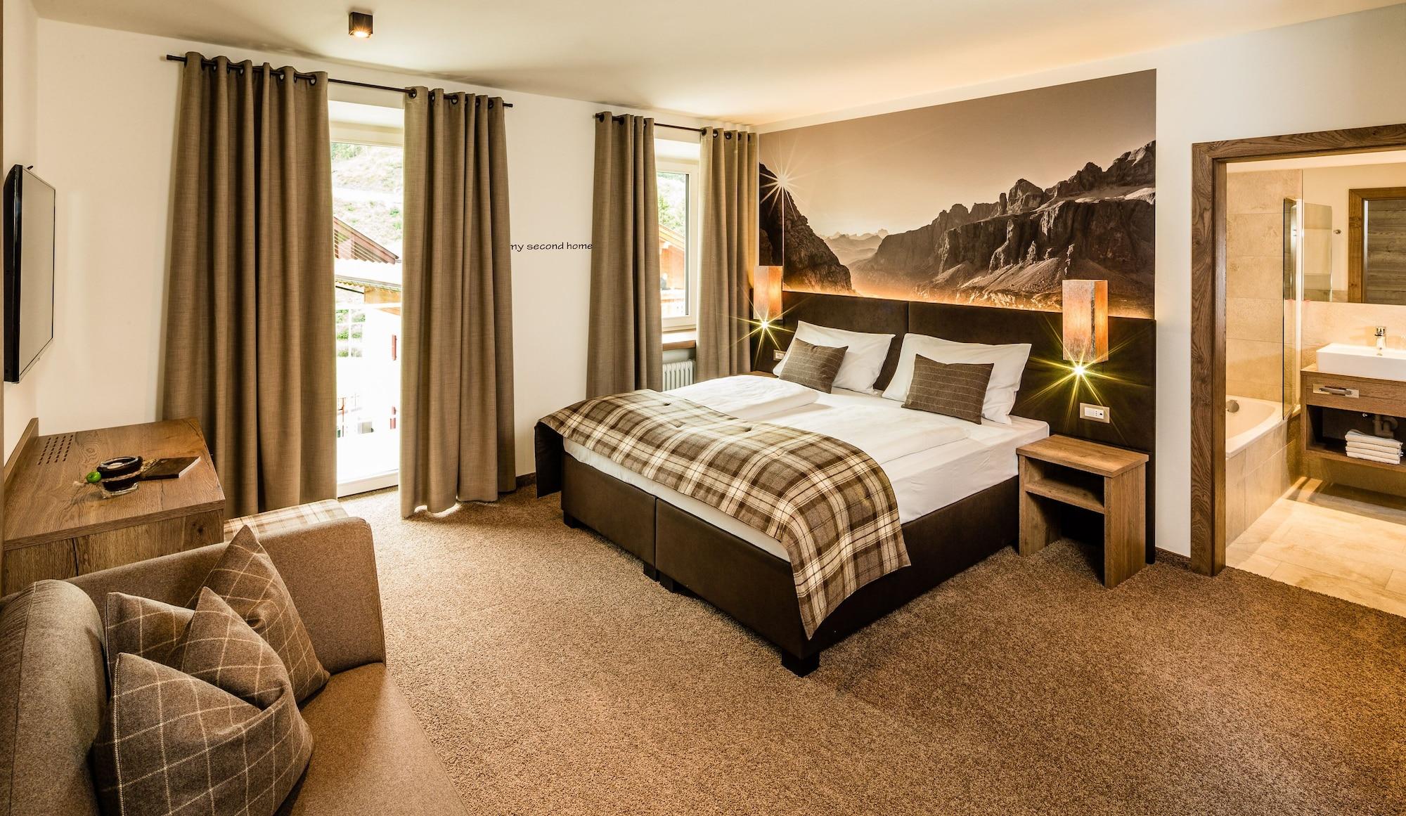 Touring Dolomites 4*
