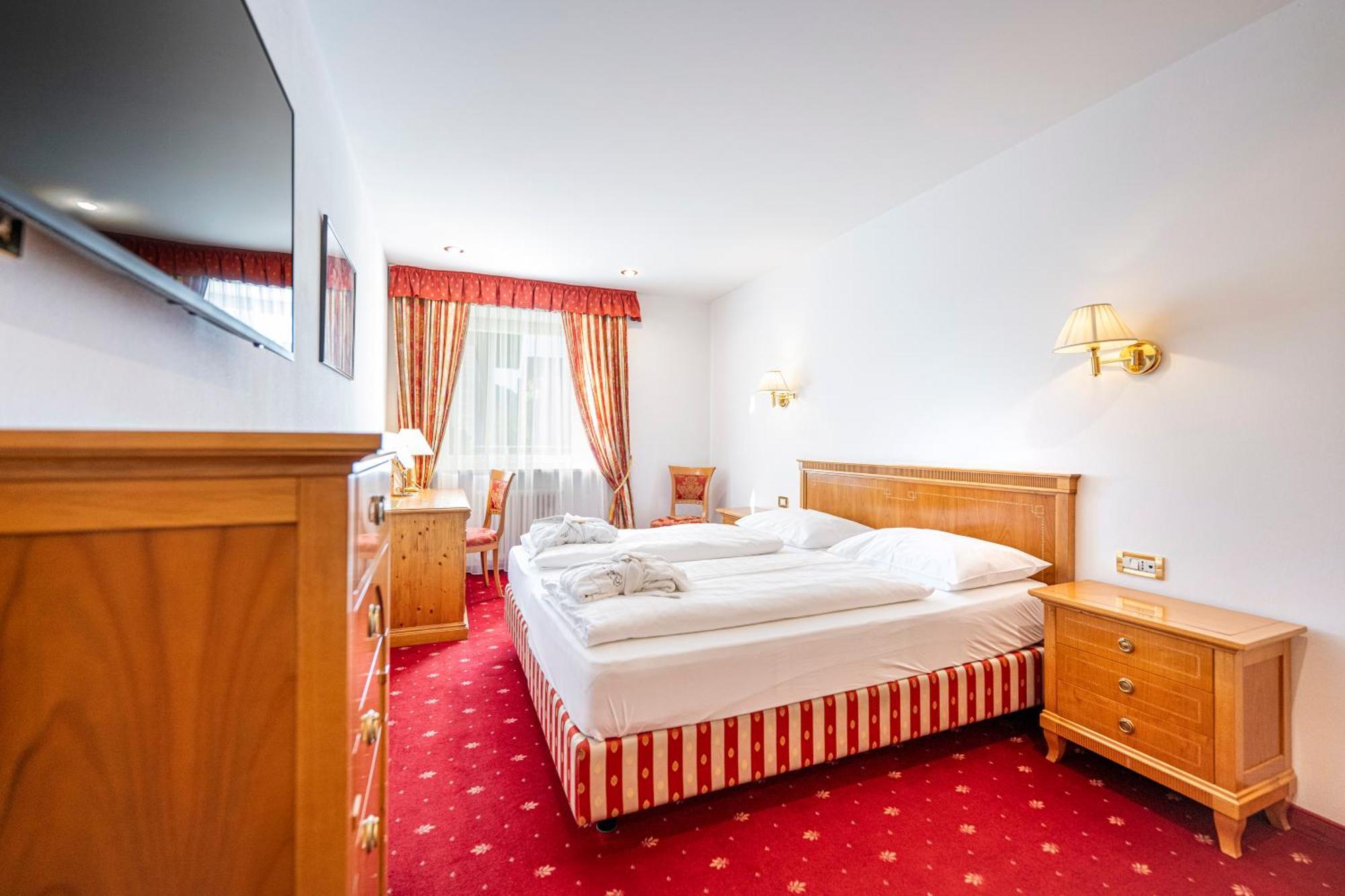 Hotel Touring Dolomites