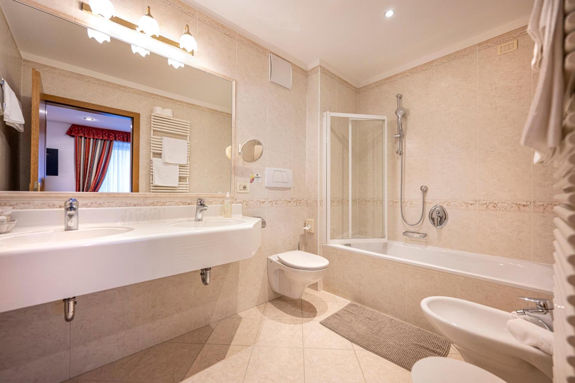 Touring Dolomites Hotel 4*