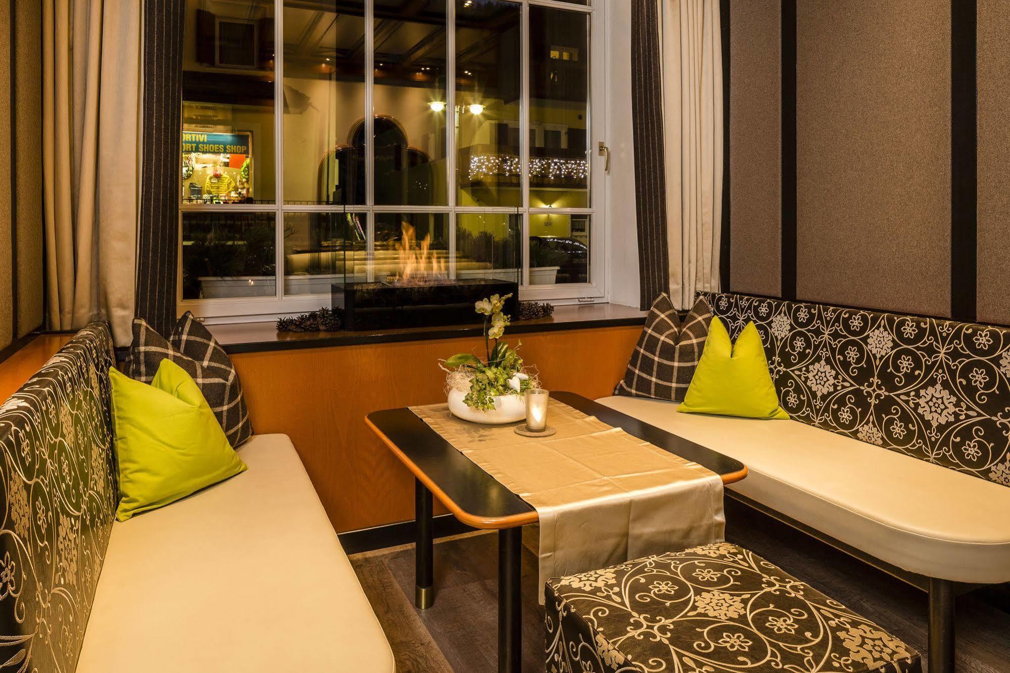 Hotel Touring Dolomites Santa Cristina Val Gardena